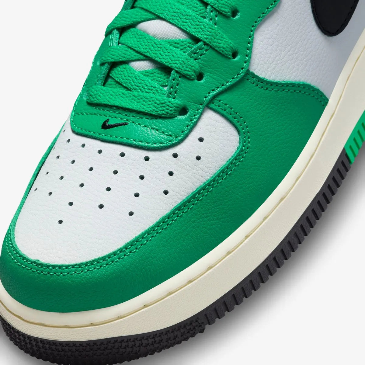 Air Force 1 Mid LV8 'Stadium Green'
