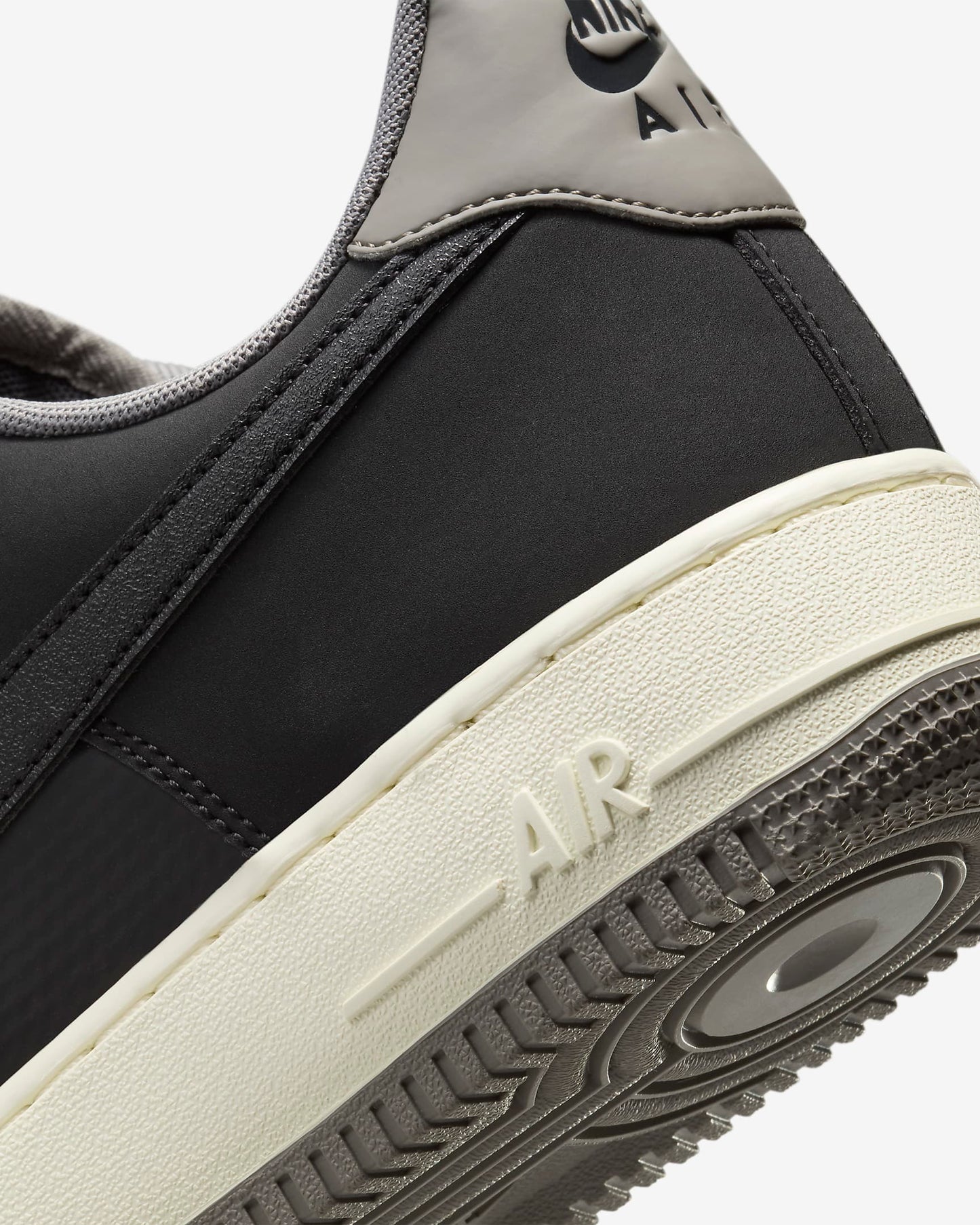 Air Force 1 Low '07 LV8 'Black Flat Pewter'