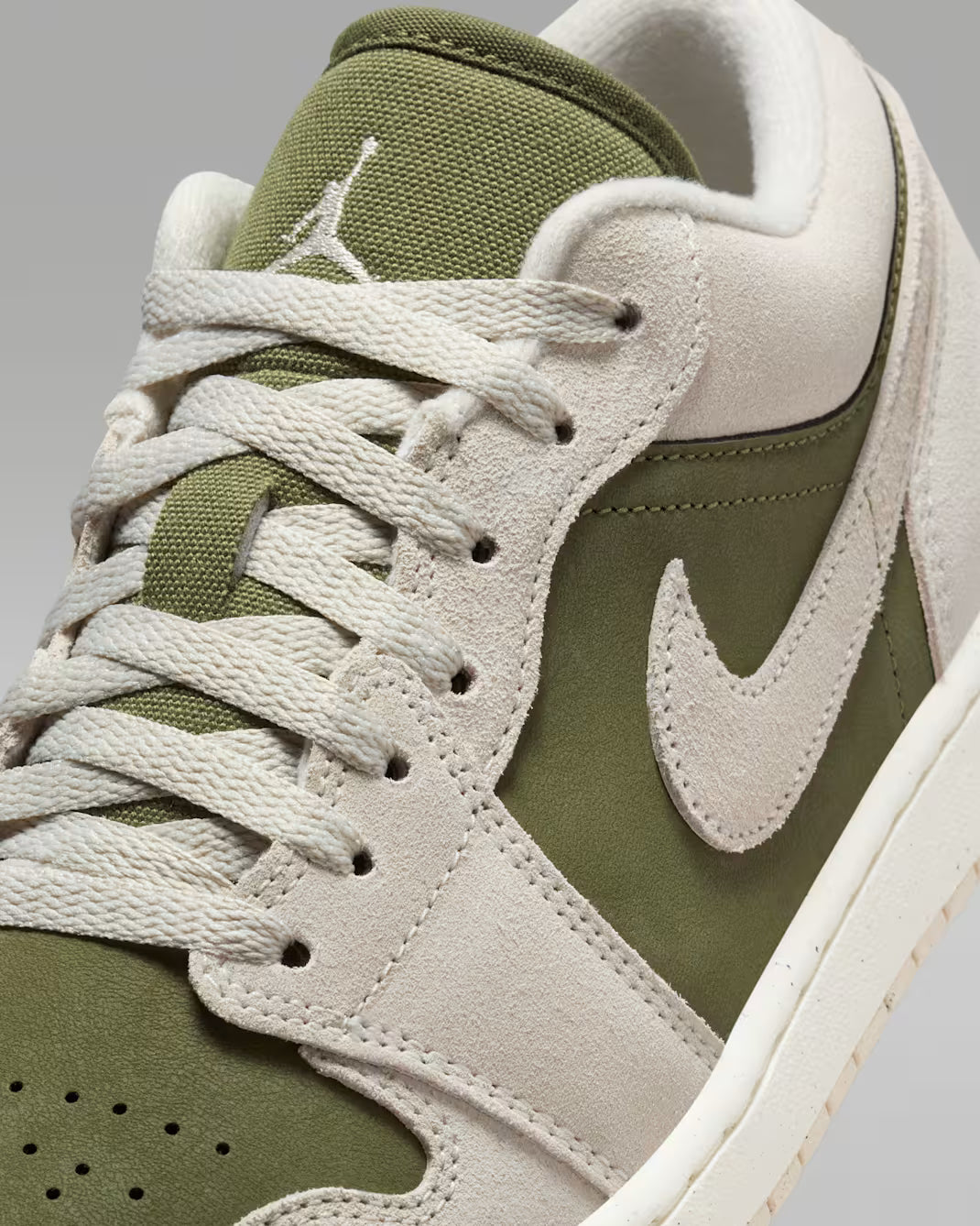 Jordan 1 Low SE 'Medium Olive Sail'