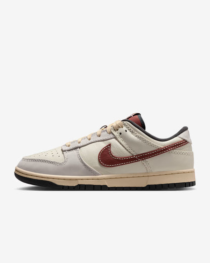 Dunk Low 'Dark Pony Soft Pearl'