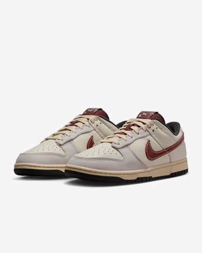 Dunk Low 'Dark Pony Soft Pearl'