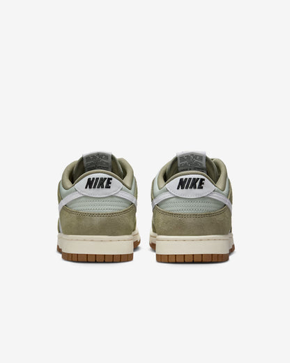 Dunk Low Retro SE 'Light Silver Sail White'