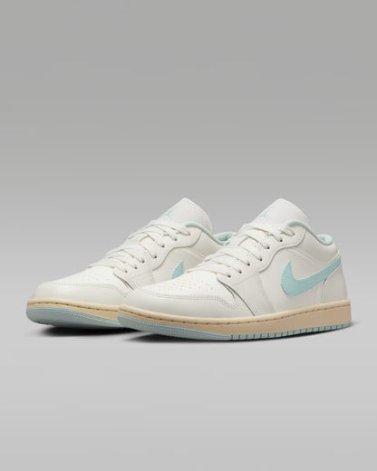 Jordan 1 Low 'Sail Igloo' Mujer