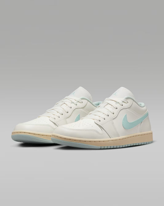 Jordan 1 Low 'Sail Igloo' Mujer