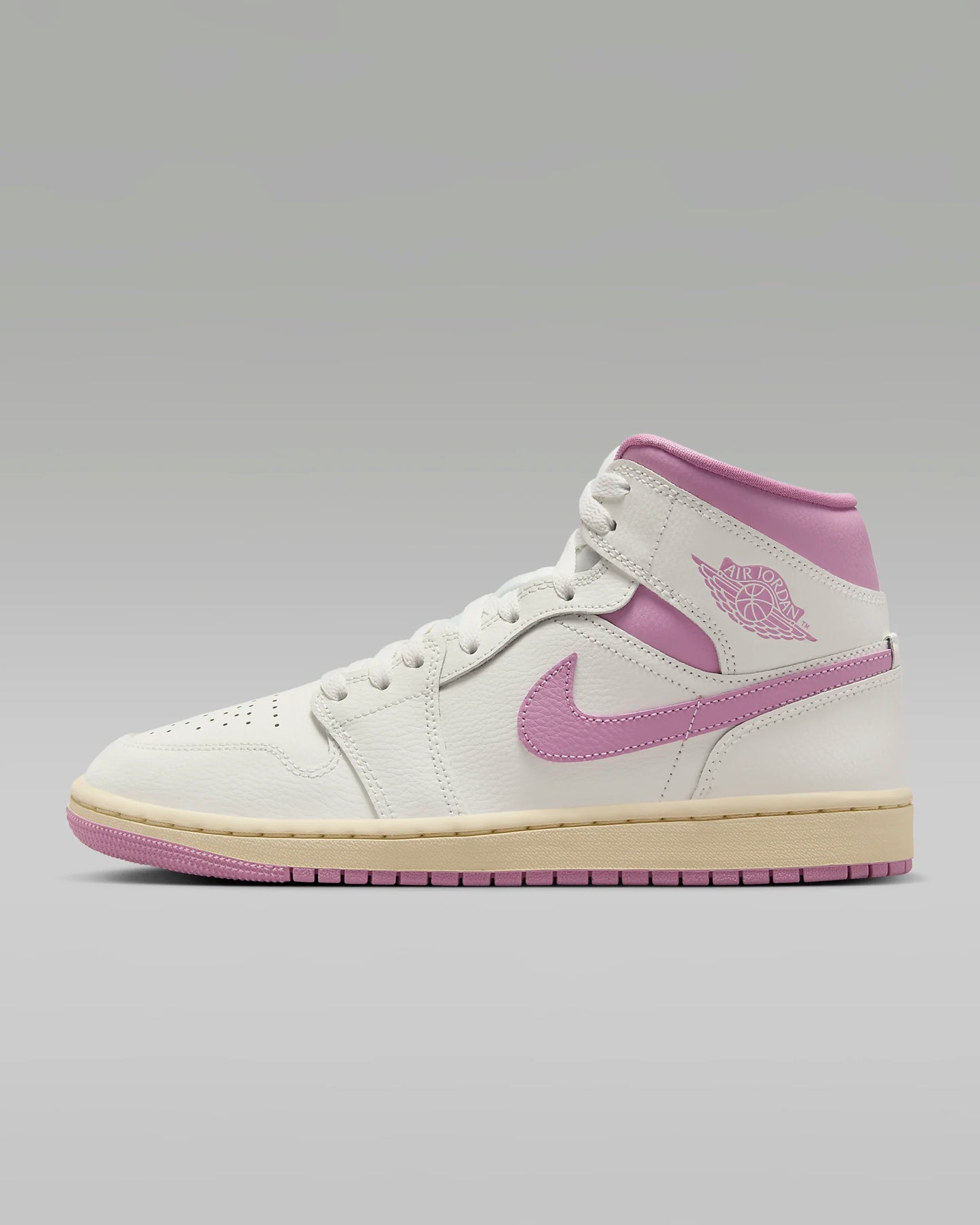 Jordan 1 Mid 'Pink Coconut Milk' Mujer